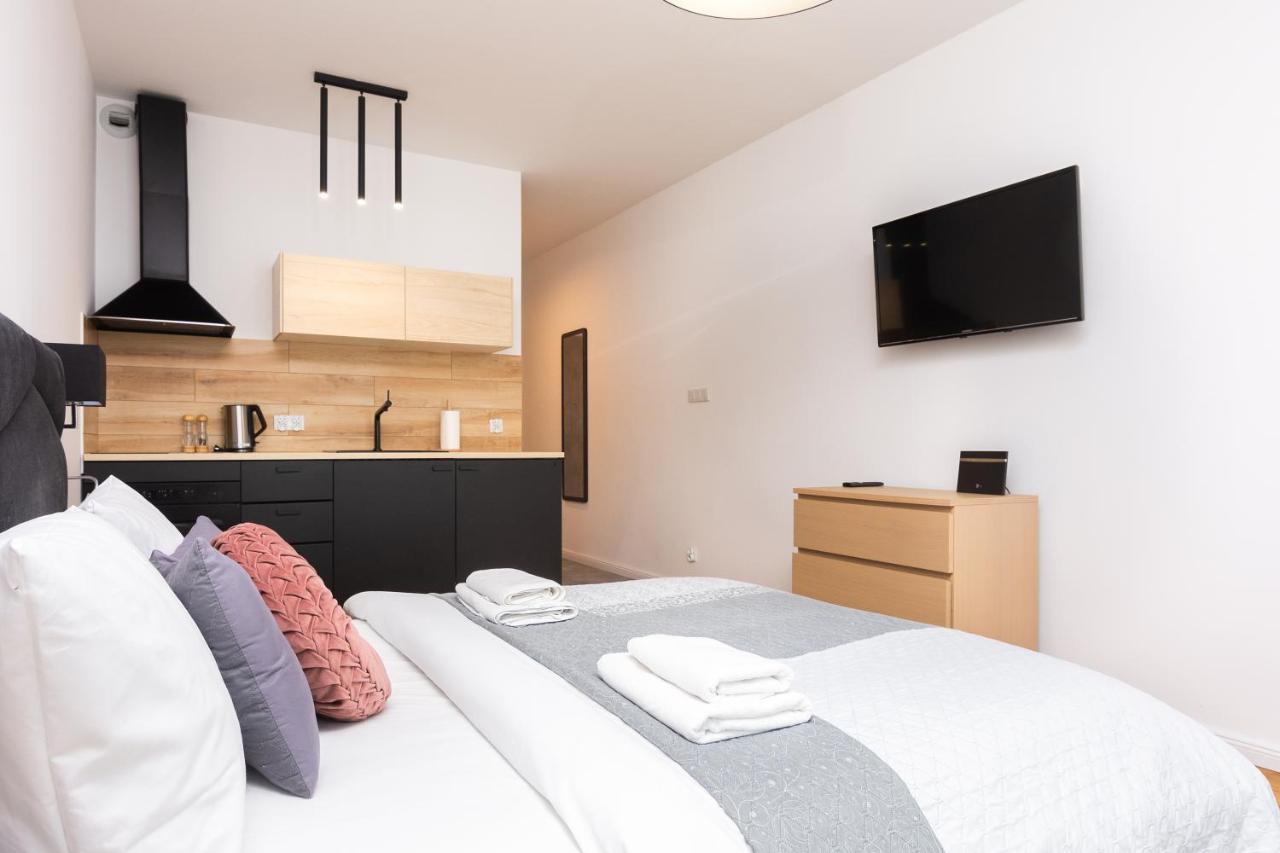 Old Town Rajska Street Apartment Krakow